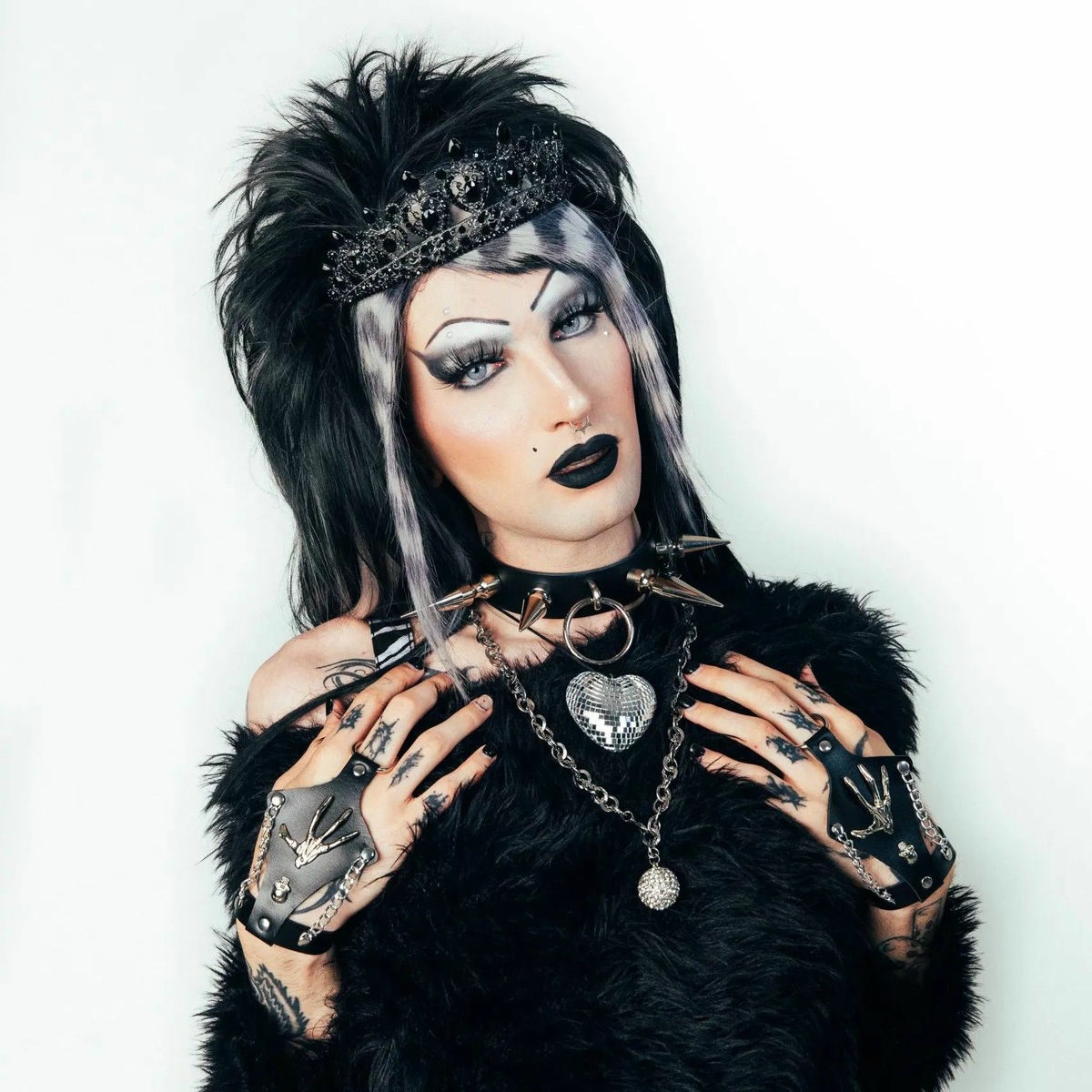 6ARELYHUMAN LAUNCHES ‘DIGITAL DANCER TOUR’ ACROSS US AND EUROPE