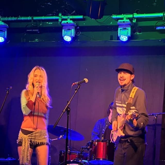 XL Poncho – Lions Den Manchester – 11 Feb 26