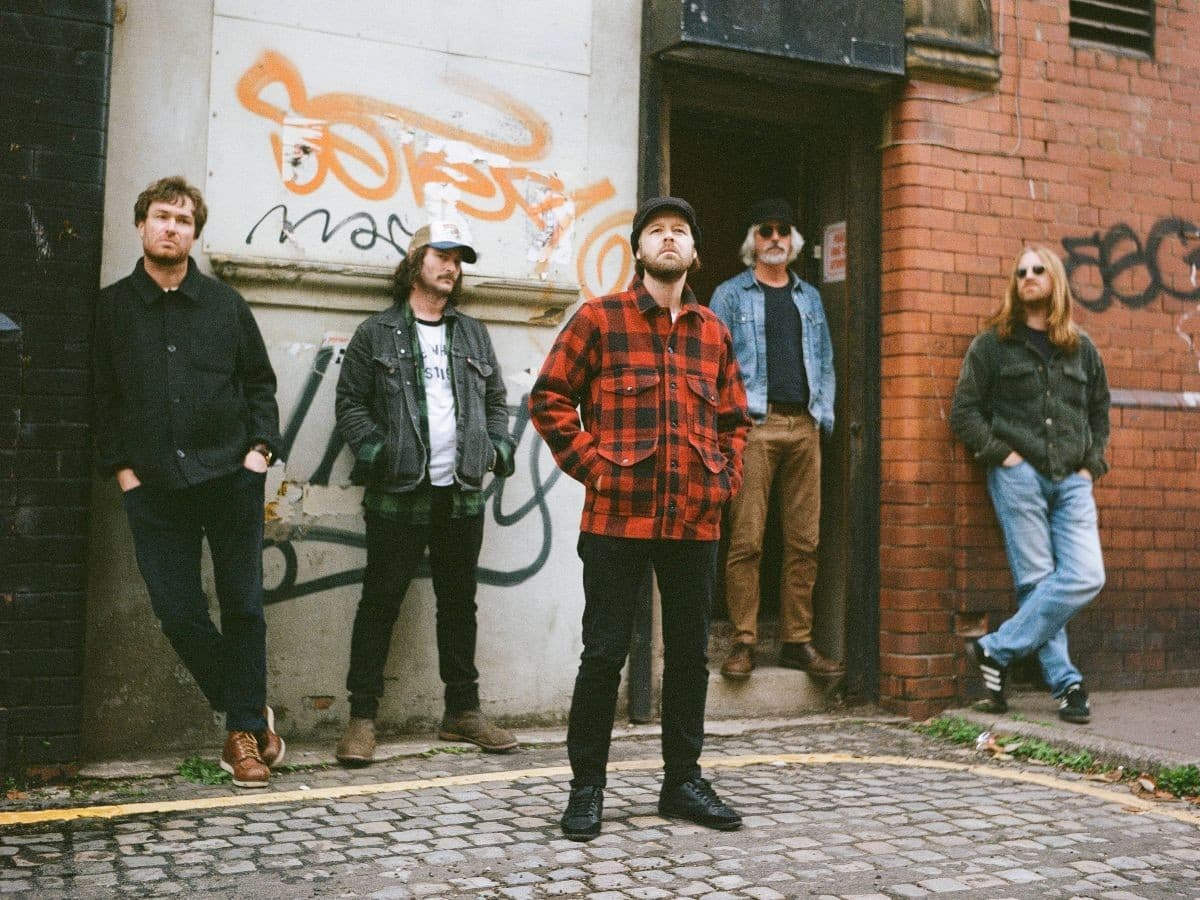 The Coral announce first UK headline tour in almost three years and share wistful new single ‘Leave It In The Past’